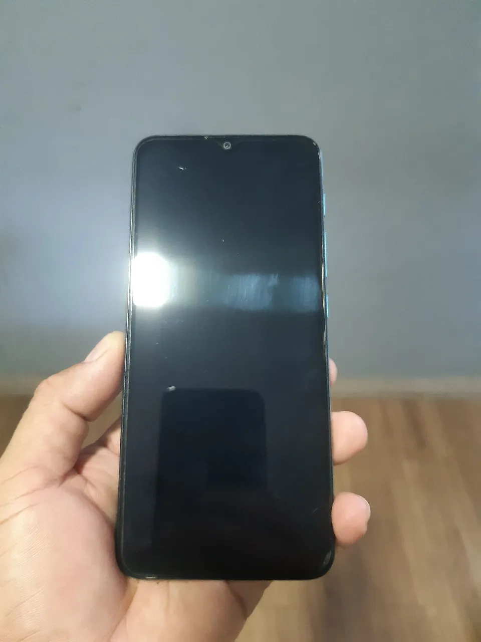 Vendo este Motorola E20 bem conservado