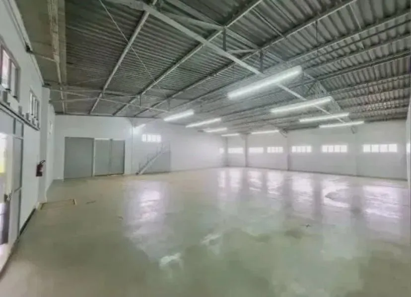 Galpão 1.696,83 m² em Condomínio no Distrito Industrial