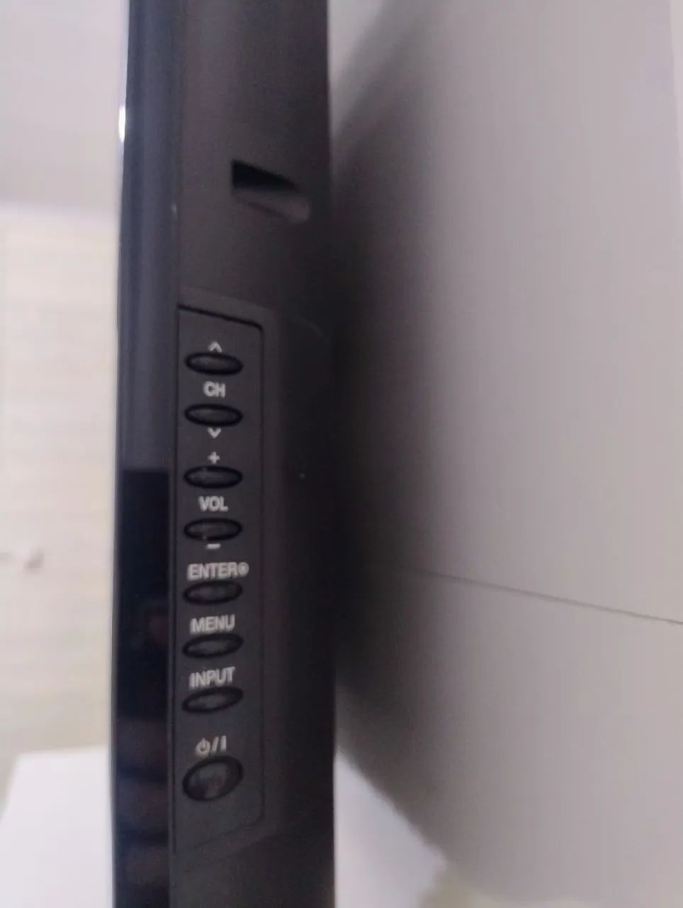 LG 32-inch TV64297412890498123