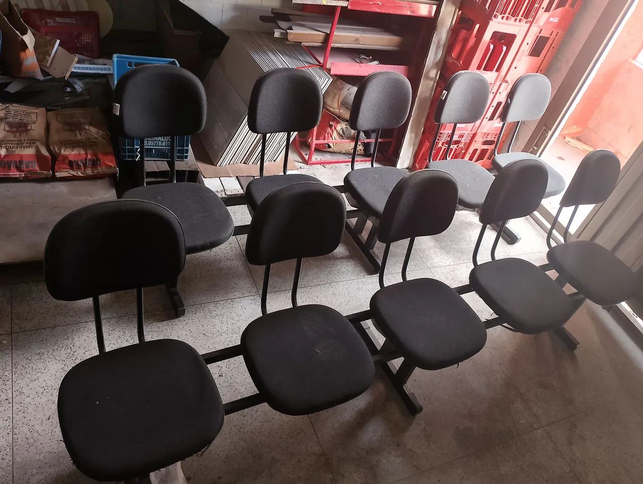 Cadeiras para escritório ou sala de espera - Foto 2