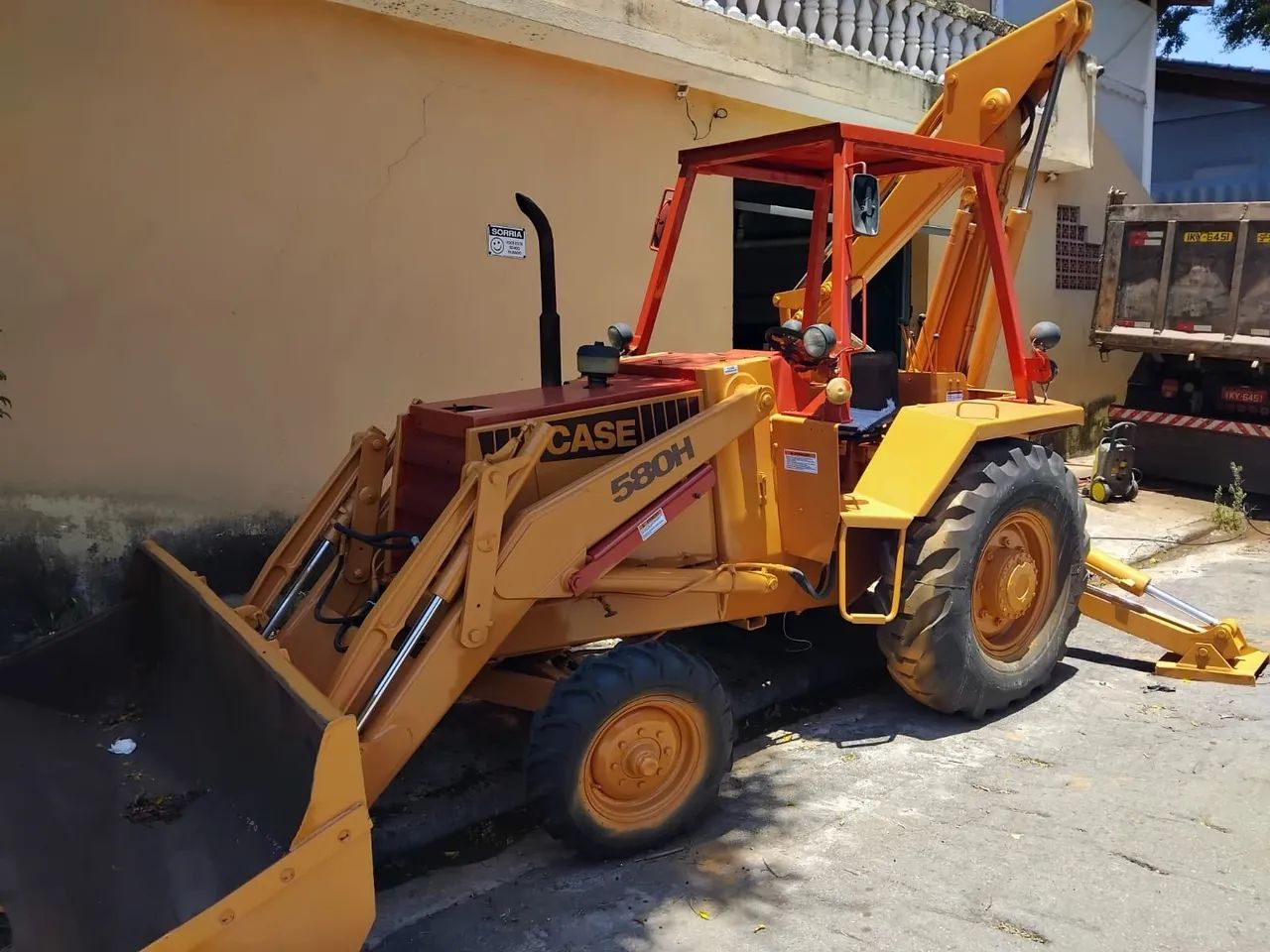 Retroescavadeira Case 580H 92 - Foto 2