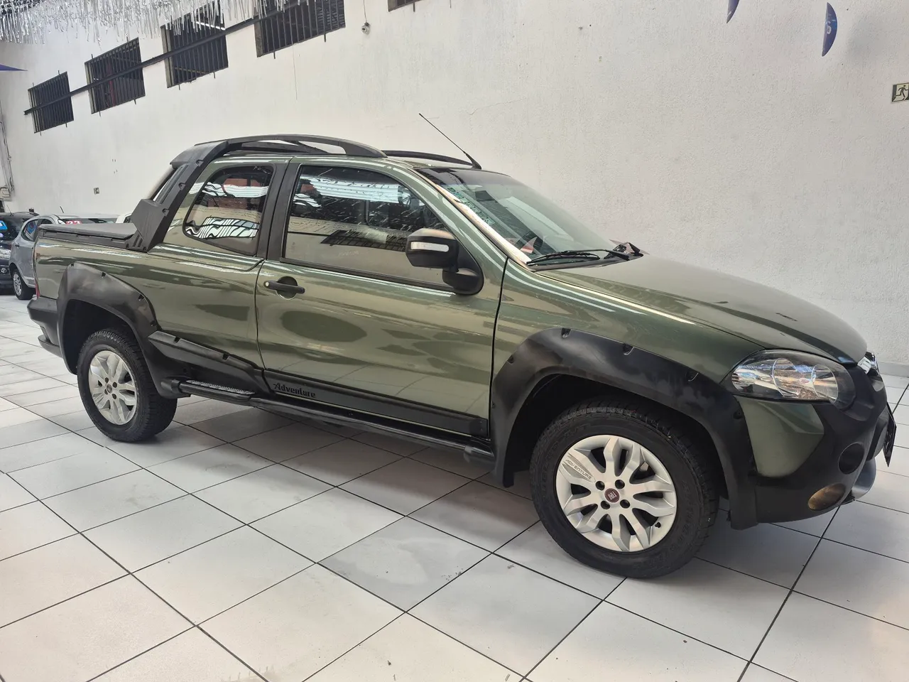 Fiat Strada Adventure 1.8 ETorq Cabine Dupla Teto Solar Top de Linha.