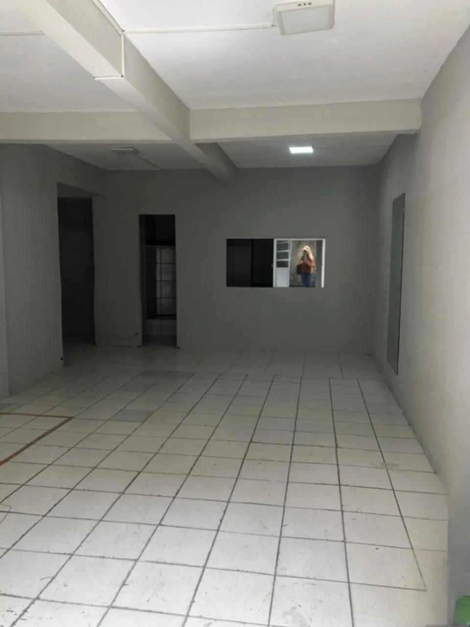 Sala Comercial - Na Av Osório Paiva