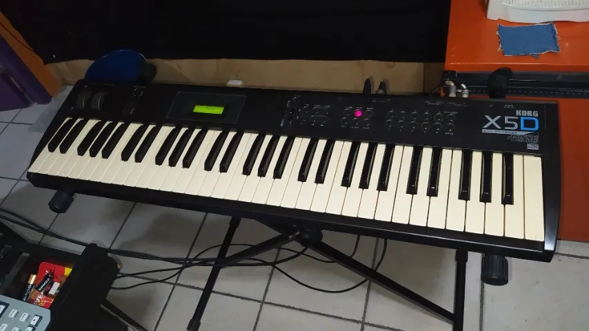 teclado korg x5d