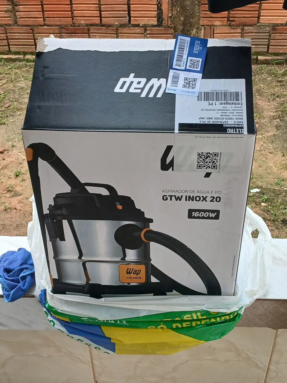 Aspirador de Água e Pó GTW INOX 20 1600W WAP