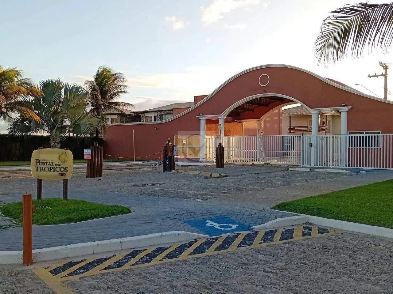 Apartamento semimobiliado para aluguel, 1 suíte, 1 vaga, São José dos Náufragos - Aracaju/