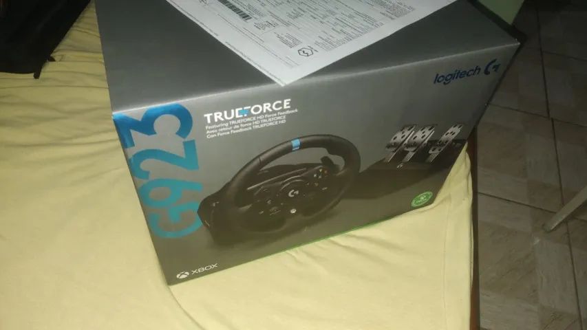 Volante Logitech g923 Xbox Lacrado  - Foto 3