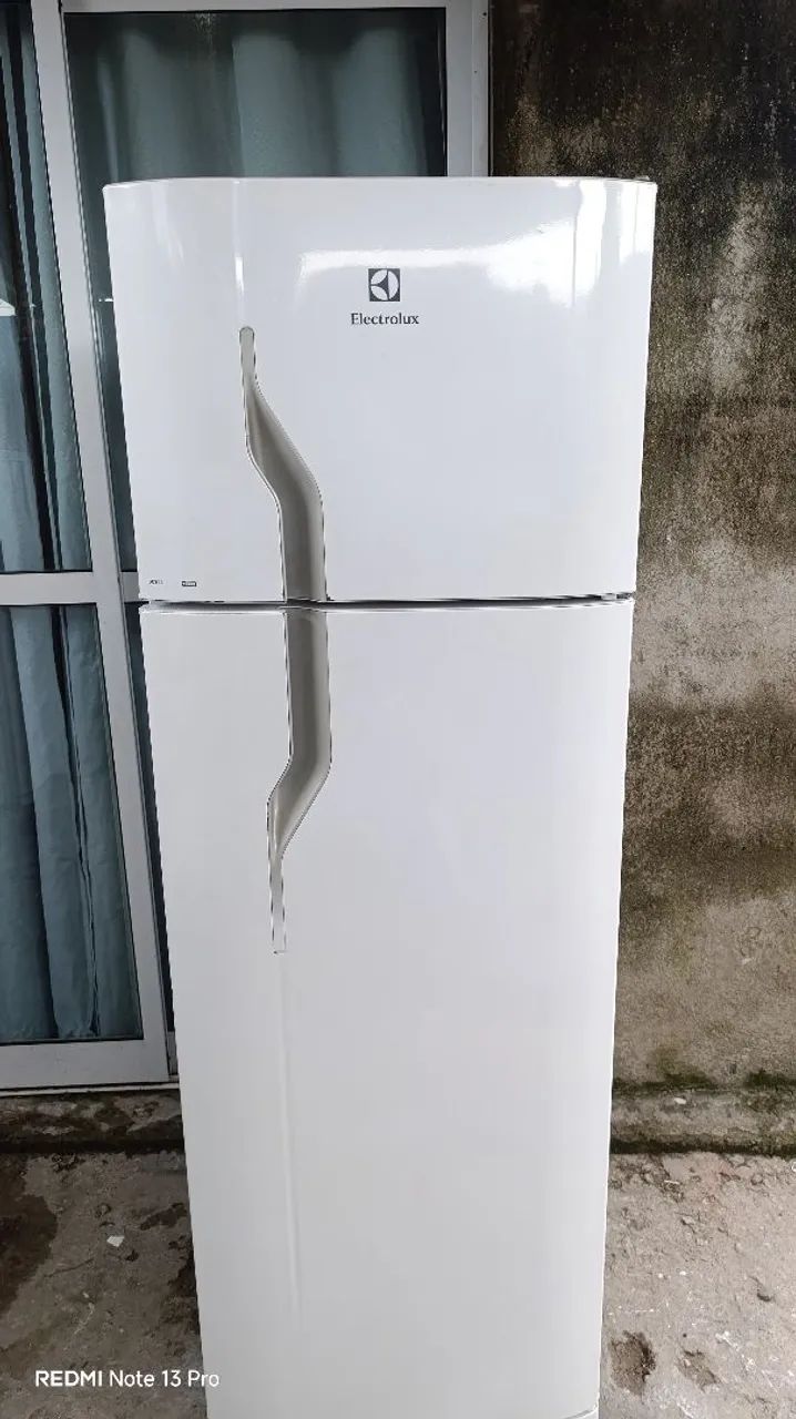 GELADEIRA 110V FUNCIONANDO - ENTREGA GRÁTIS - 12X CARTÃO 