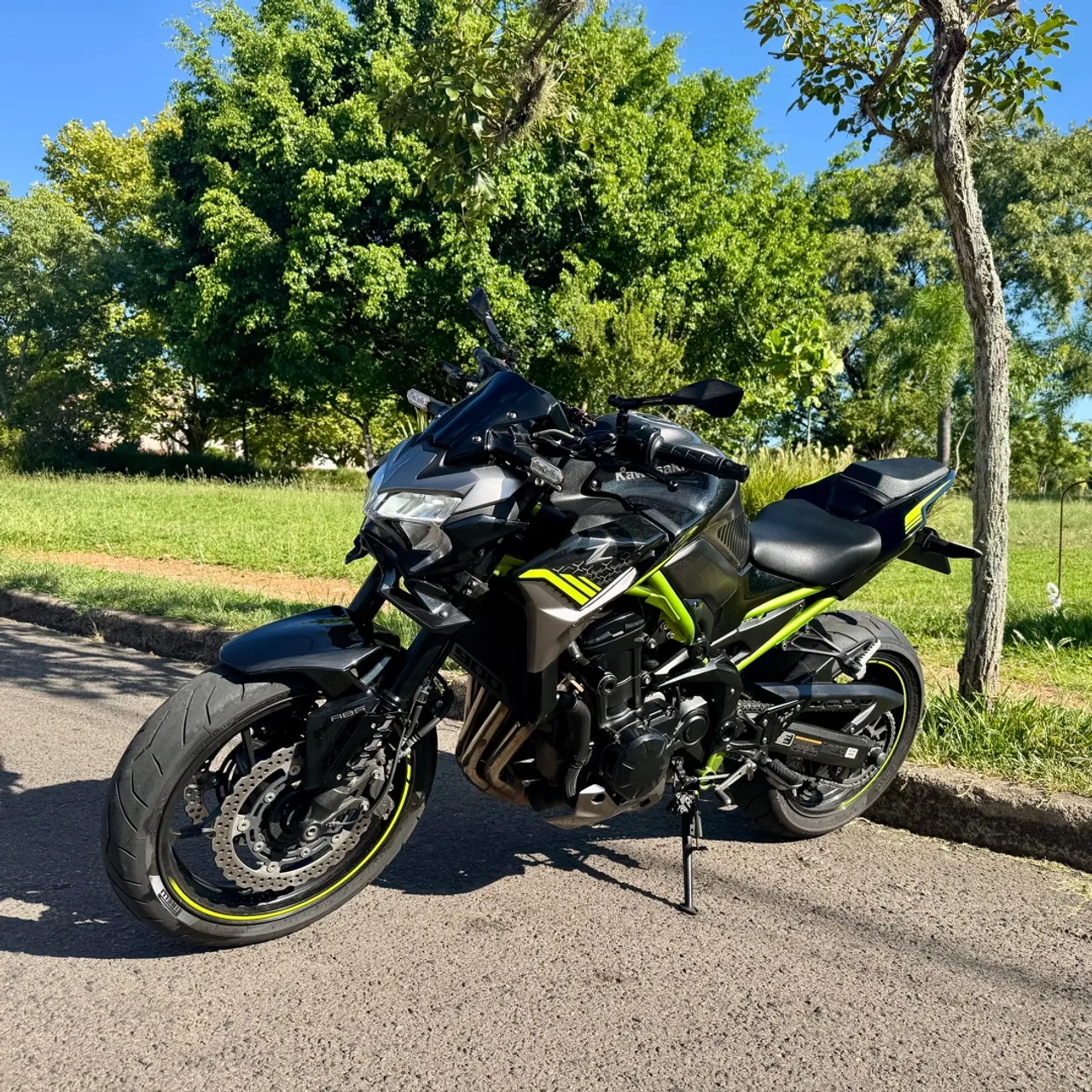 KAWASAKI Z900 ABS 2021 QUADRO VERDE Painel TFT