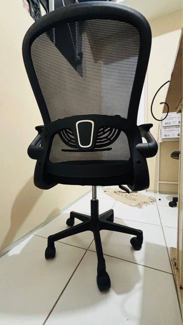 Cadeira de Escritório (nova) Ergonômica Preta - Foto 4