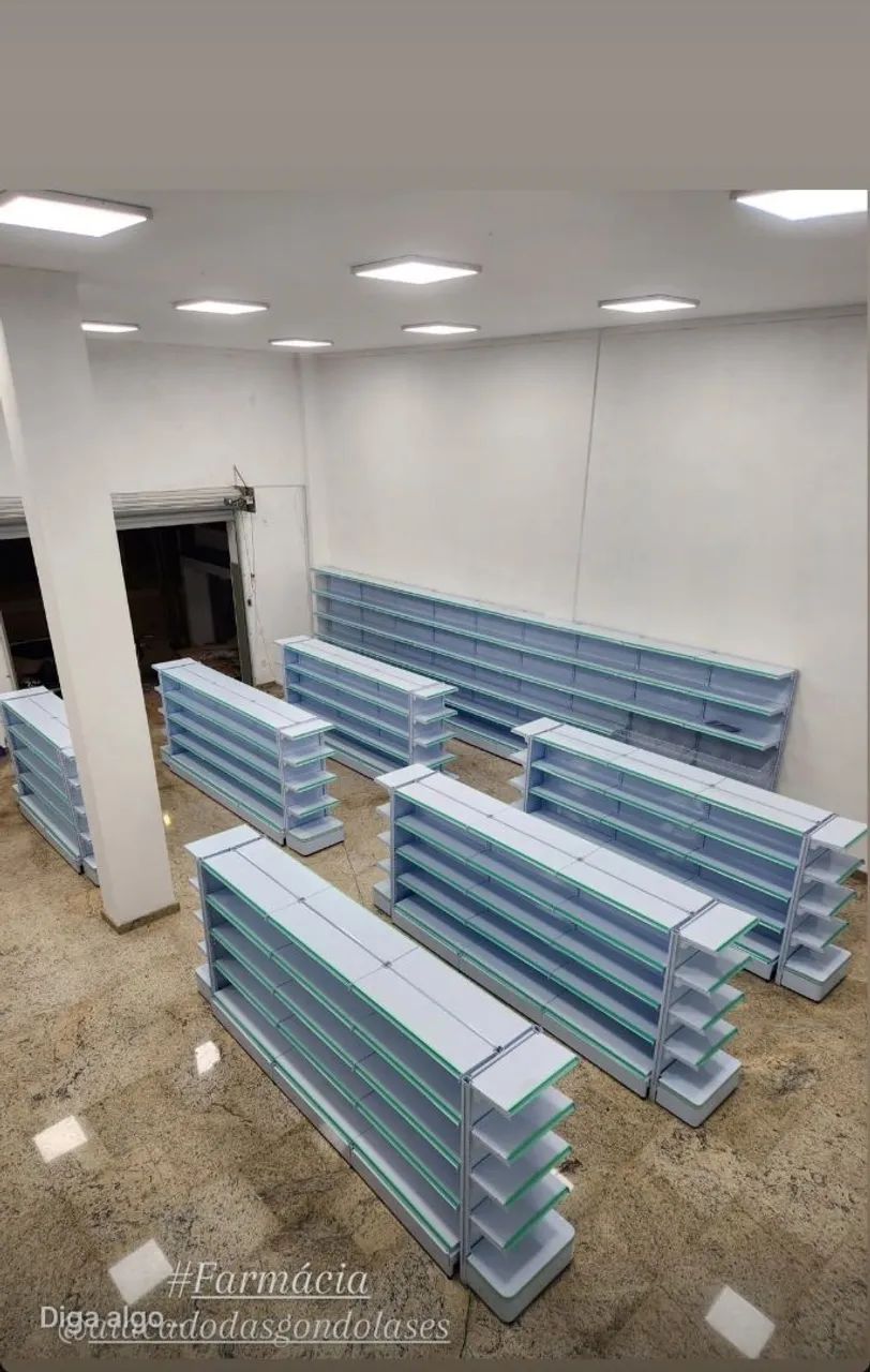 Prateleiras e Expositores para Farmácia