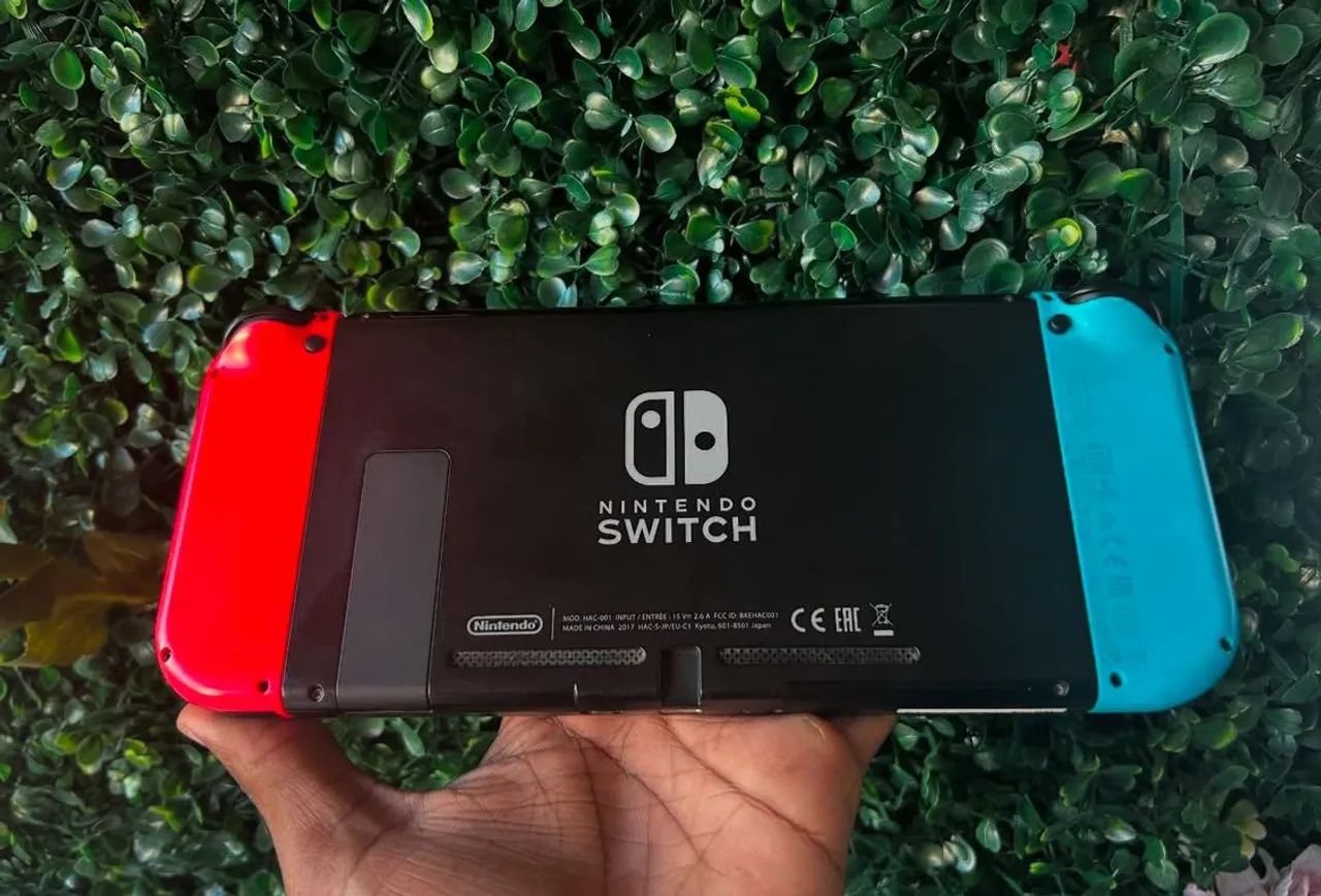 Nintendo Switch - Edição Neon - Foto 2