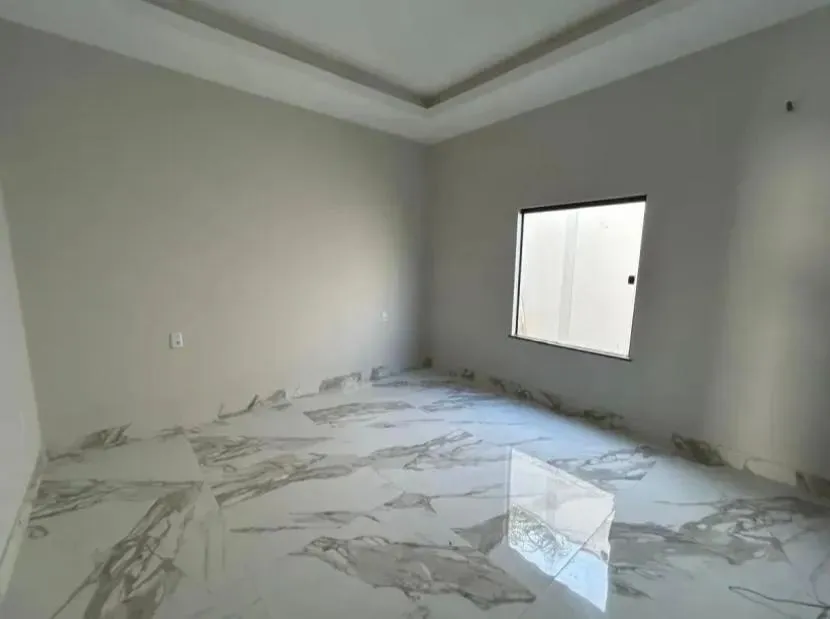 Apartamento (Padrão), com 3 quartos e 2 banheiros à Venda, 95 m² em Curitiba/PR
