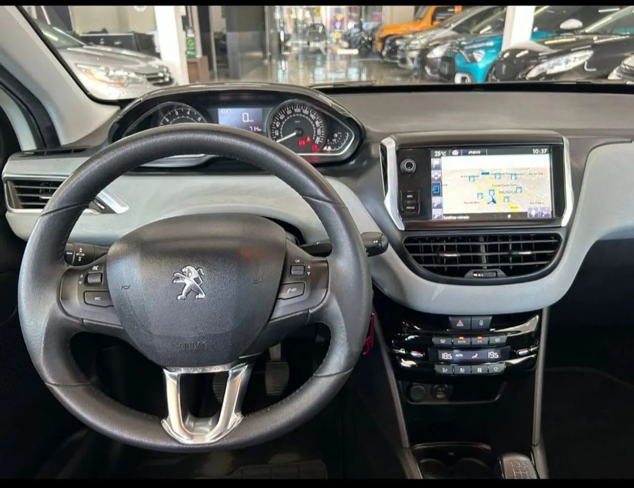 Peugeot 208 novo 40 mil km - Foto 2