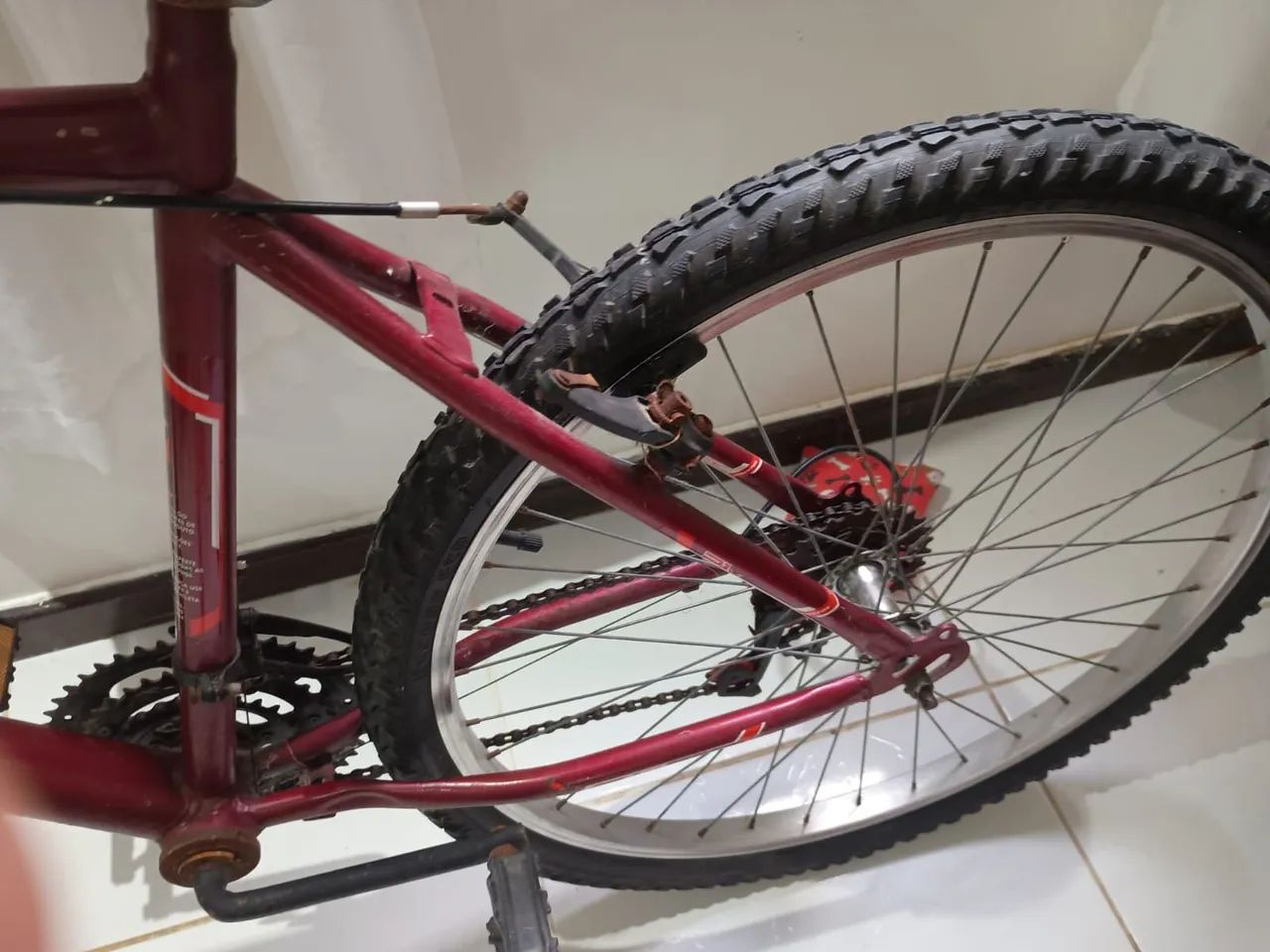 Bicicletta HOUSTN usada, conservadaaa  Baixou.  350 - Foto 5