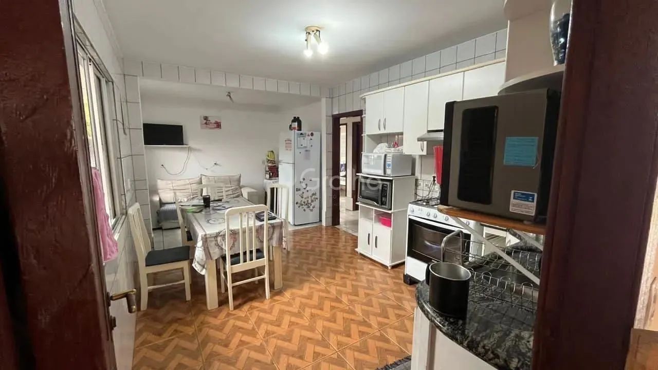 Encantadora Casa com Edícula, Placas Solares e Amplo Terreno no Passa Vinte - Foto 2