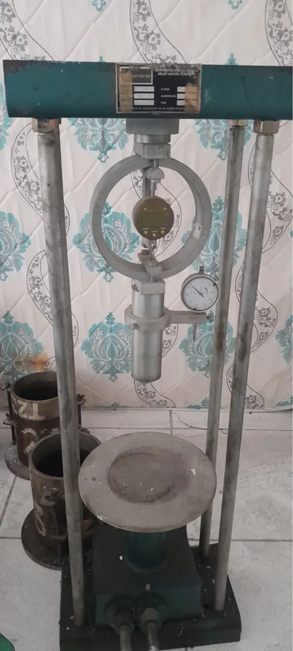 Máquina de Ensaio de Compressão cbr  - Foto 2