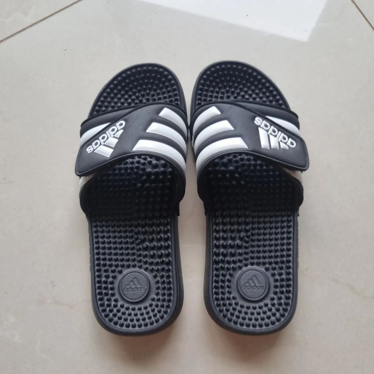 Chinelo Adidas Adissage