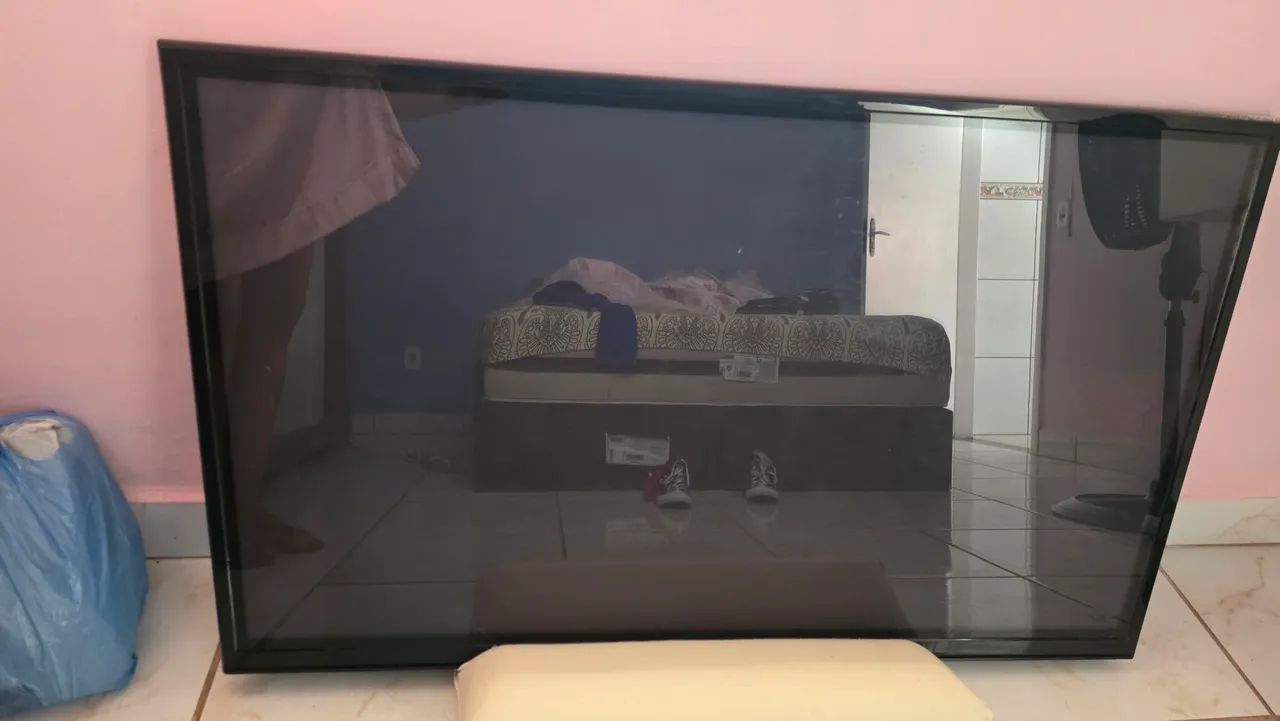 Televisão Grande Tela Plana 55 polegadas - Oferta! Pra vender logo 1.000 mil