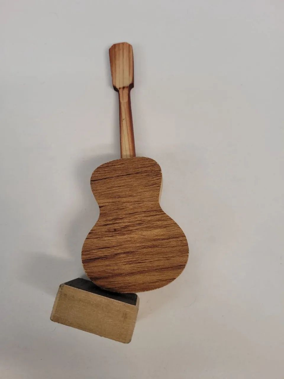 Enfeite de violão de MDF  - Foto 5