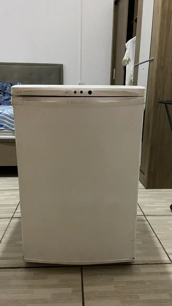 Frigobar Electrolux 135 Litros