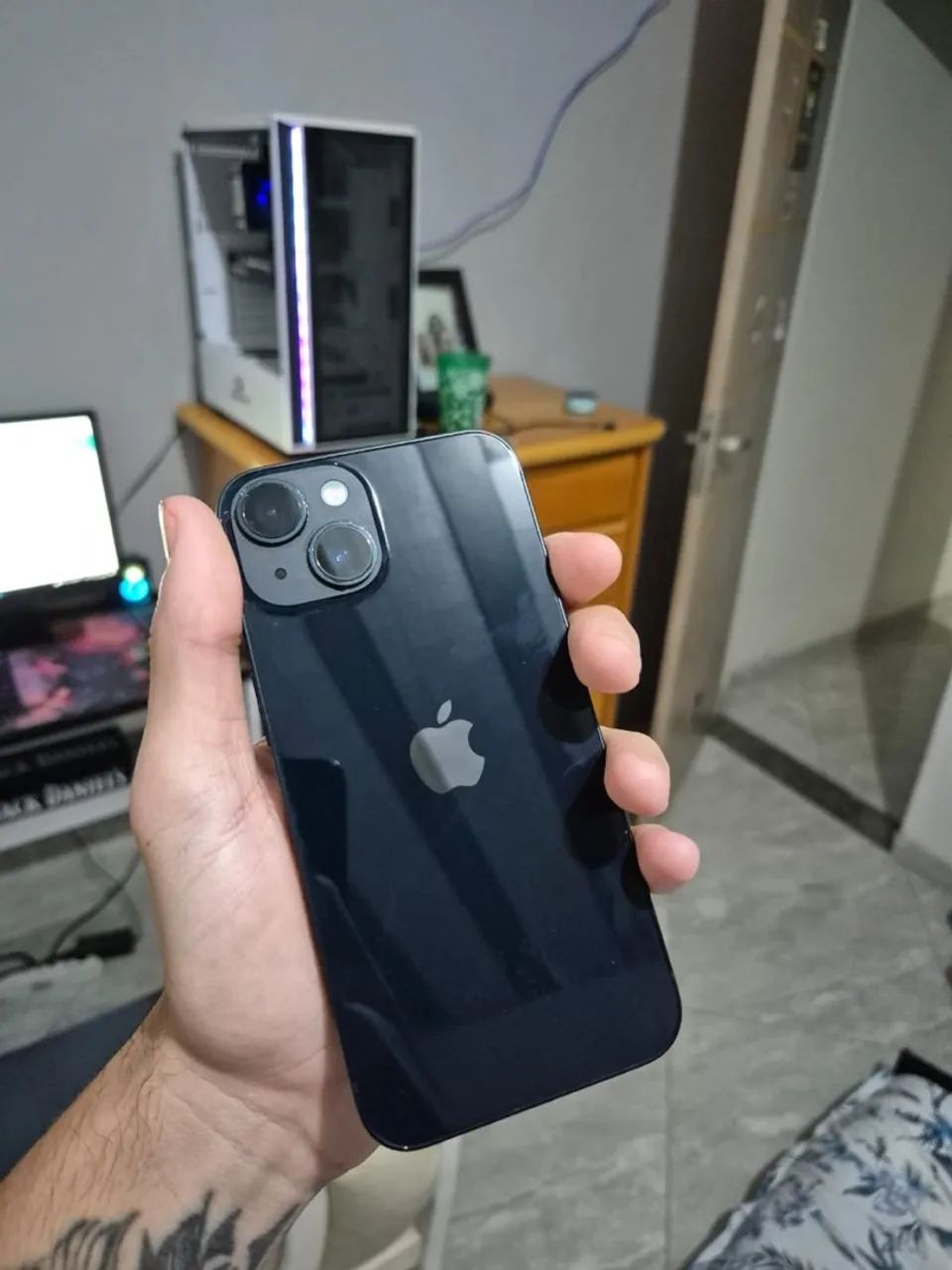 Iphone Azul escuro, 128Gb  Bateria 87%  1 ano de uso Funciona tudo! Leva capa e carregador - Foto 2