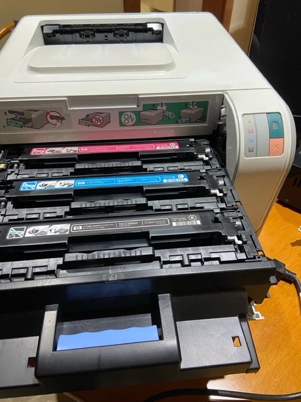 Impressora HP Color LaserJet CP1215 - Foto 3