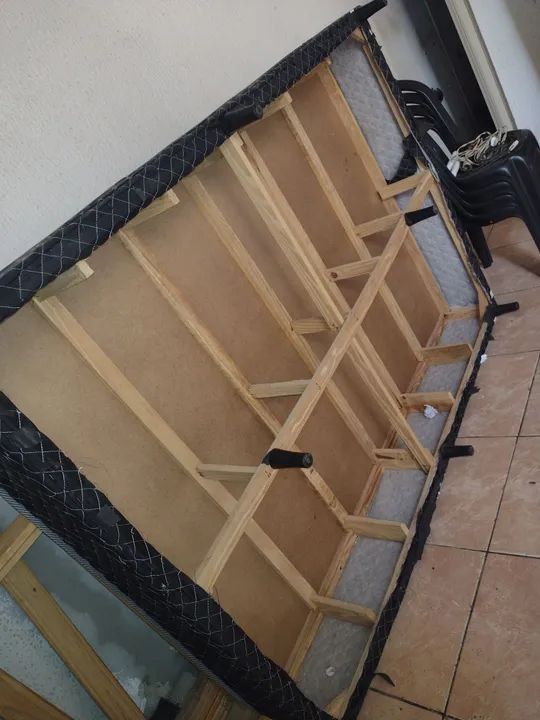 Base de Cama Box Casal - Estrutura de Madeira