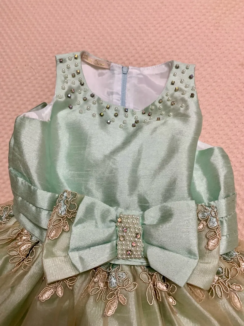 VESTIDO LUXO VERDE E ROSÉ GOLD