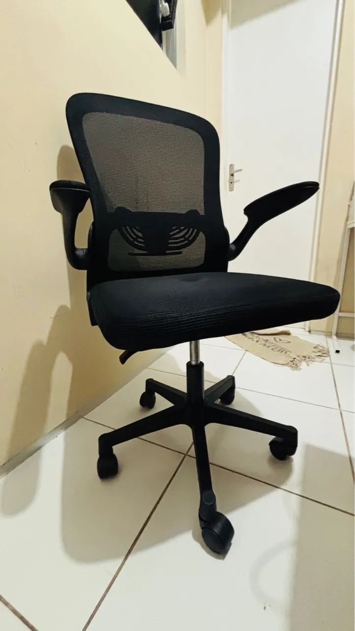 Cadeira de Escritório (nova) Ergonômica Preta - Foto 5