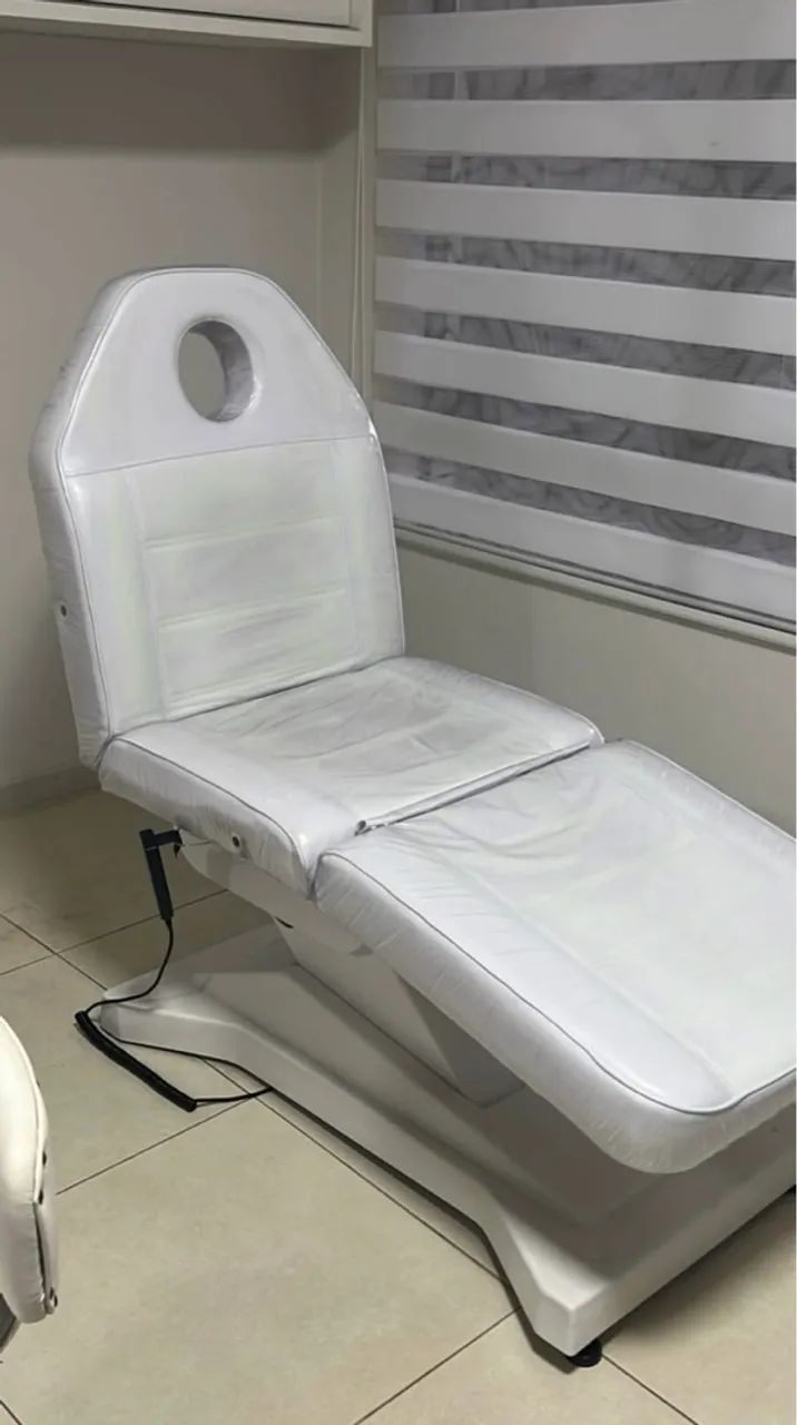 Maca elétrica Estek. Praticamente sem uso. 