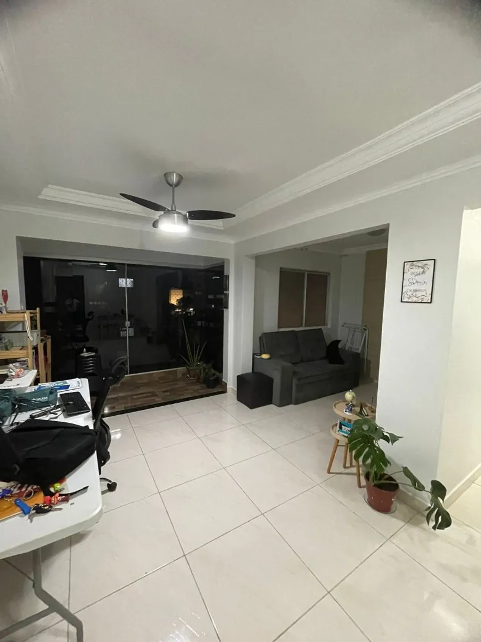 Apartamento três quartos no Residencial Carmel 