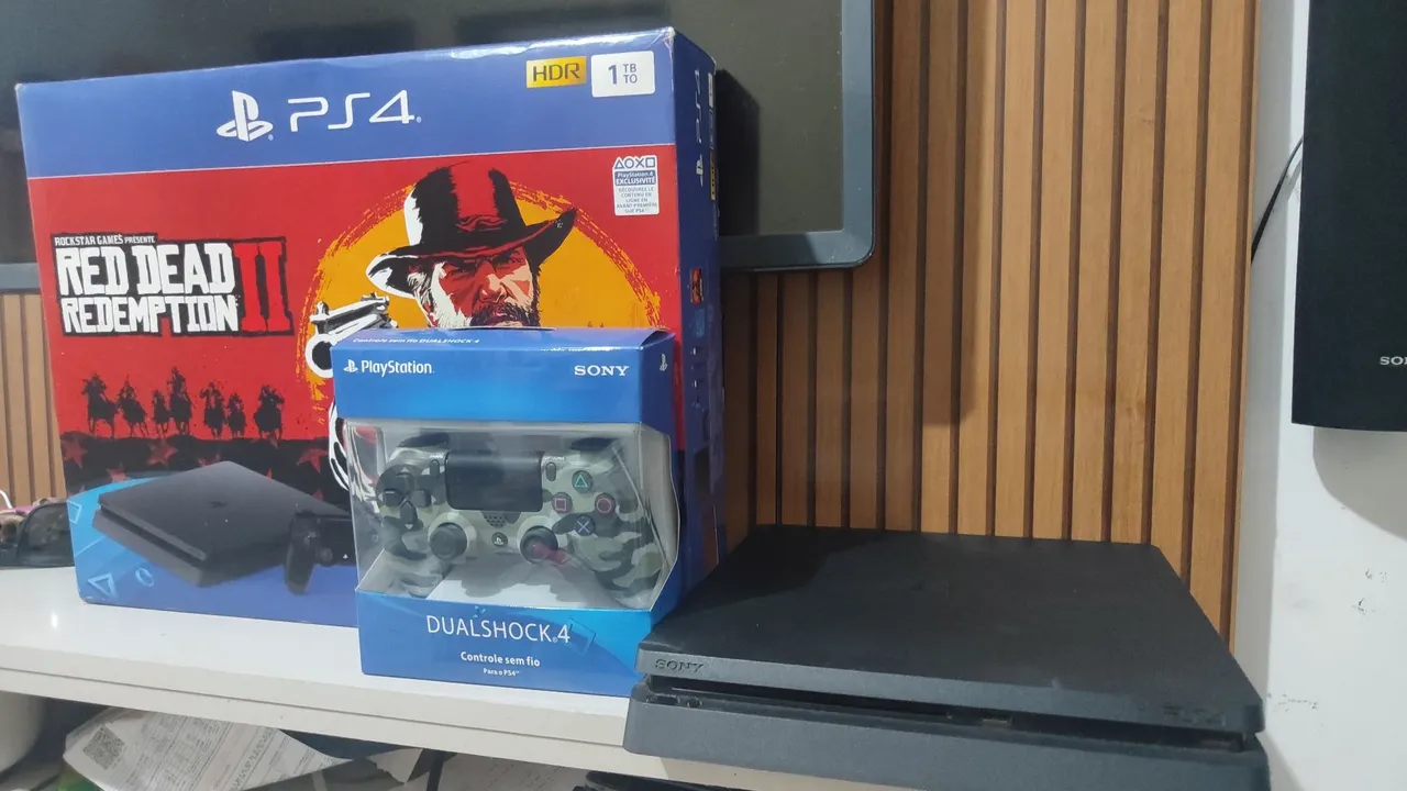 Playstation 4 slim 1 terabyte