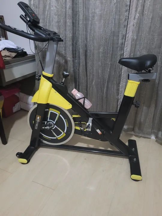 Bicicleta ergonométrica nova