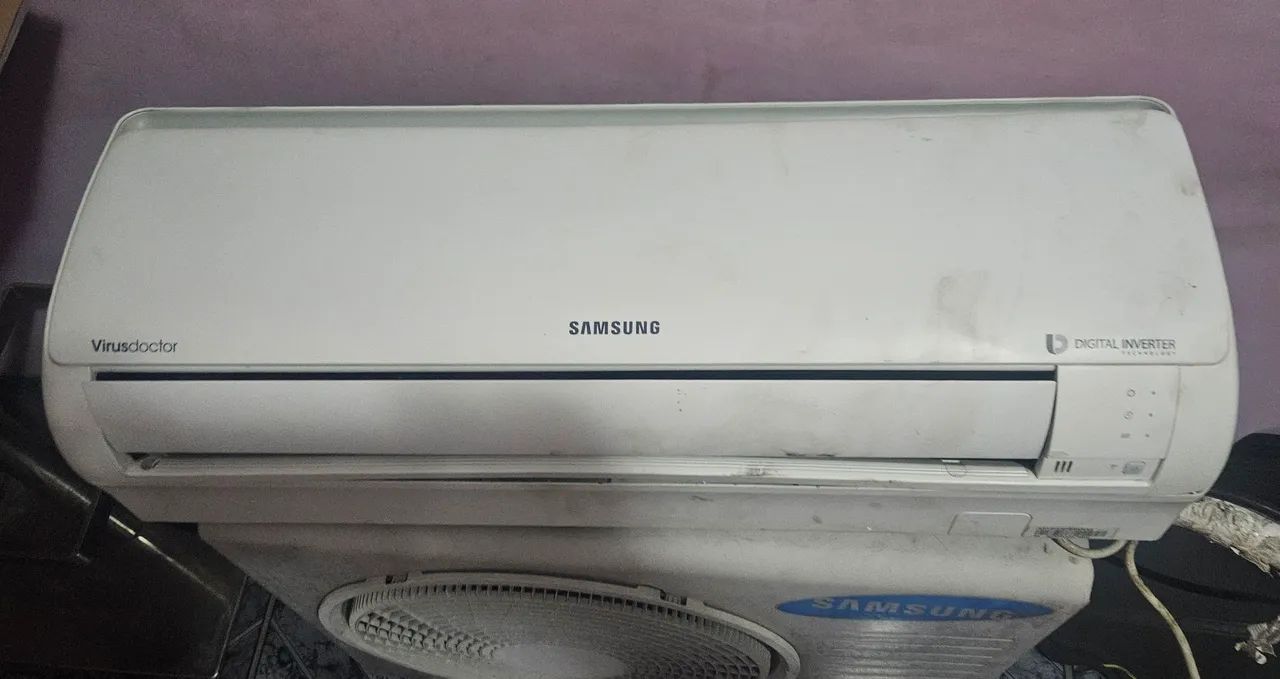 Ar condicionado 12.000BTUs com controle original  NÃO GELA