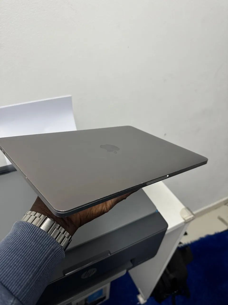 Apple Macbook Pro 2017 - i5, Touch Bar