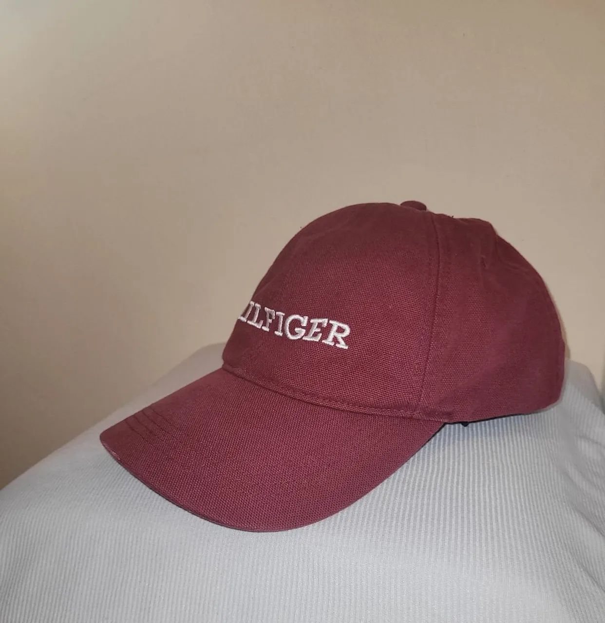 Boné Tommy Hilfiger Original Vermelho/Marsala Ajustável - Foto 2