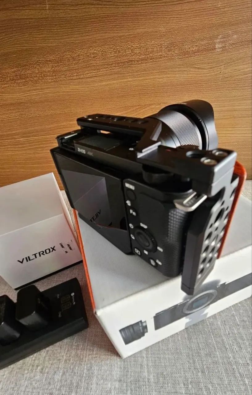 Câmera Sony ZVe10 com kit de equipamentos - Foto 4