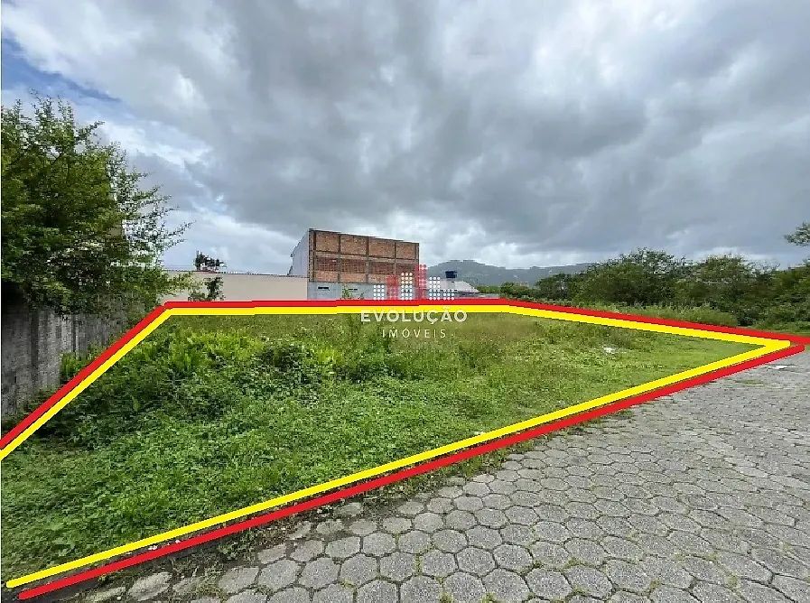 TERRENO 360m², 2 Pavimentos, Escritura - João Rosa