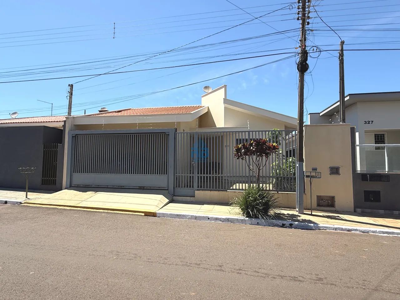 CASA À VENDA - ANHUMAS/SP