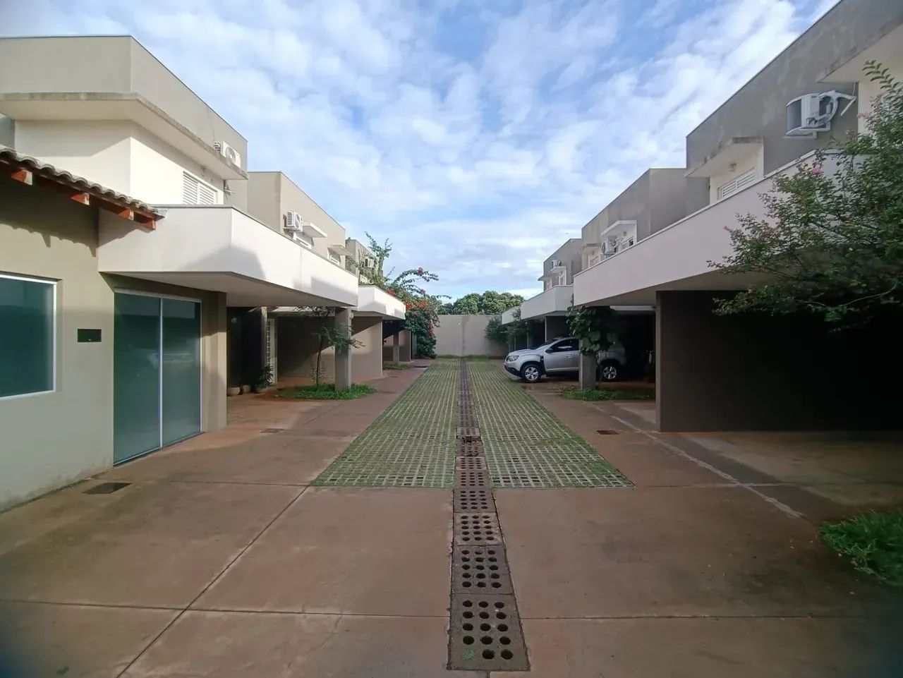 SOBRADO PRÓXIMO AO PQ. DOS PODERES - Foto 2