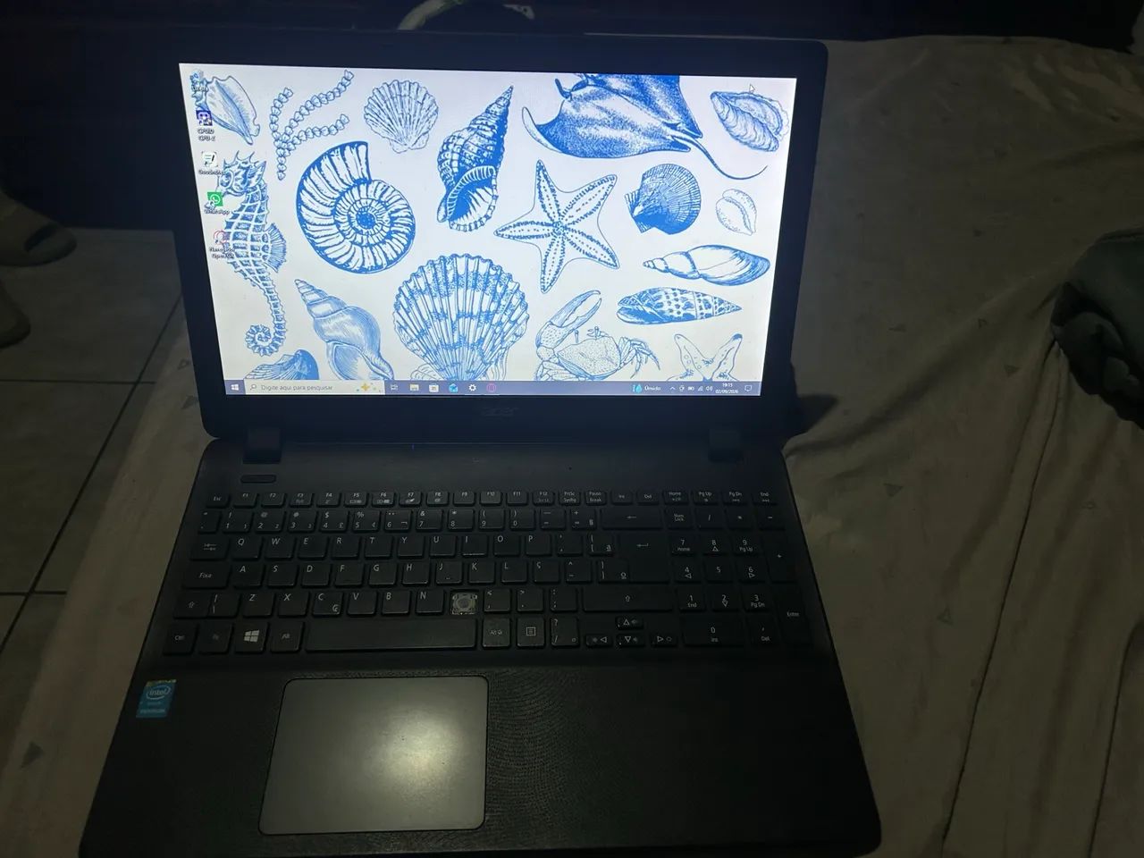 Vendo Notebook ACER 4GB RAM