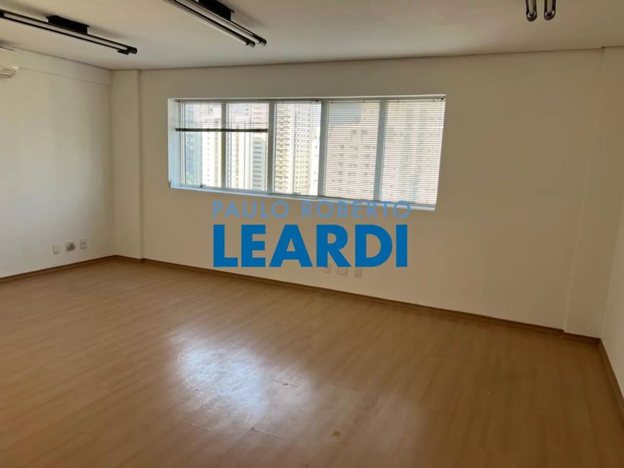 COMERCIAL - MOEMA PÁSSAROS - SP