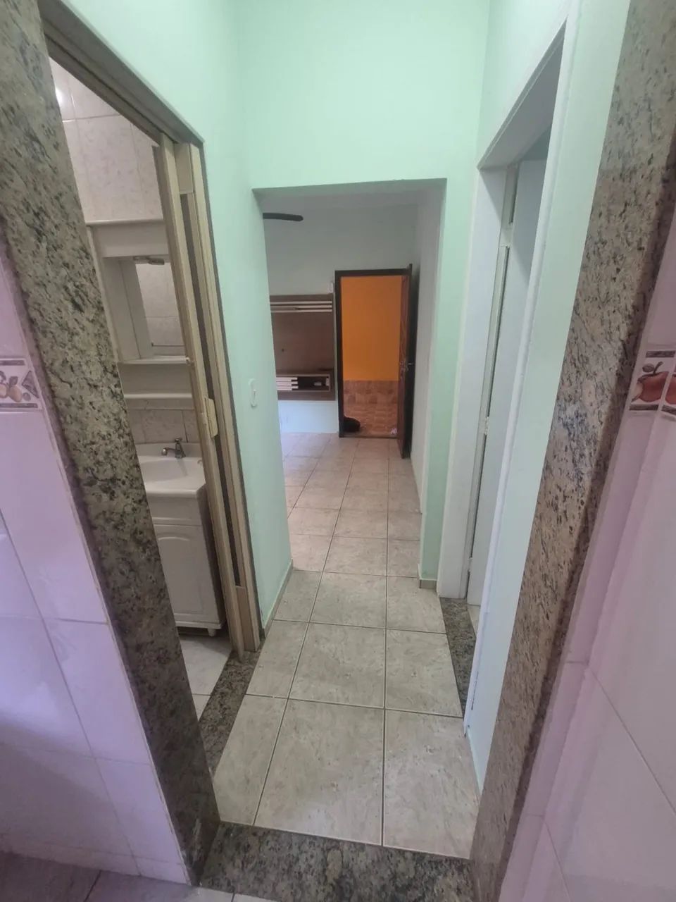 Alugo casa de vila de 2 quartos no Valqueire  - Foto 5