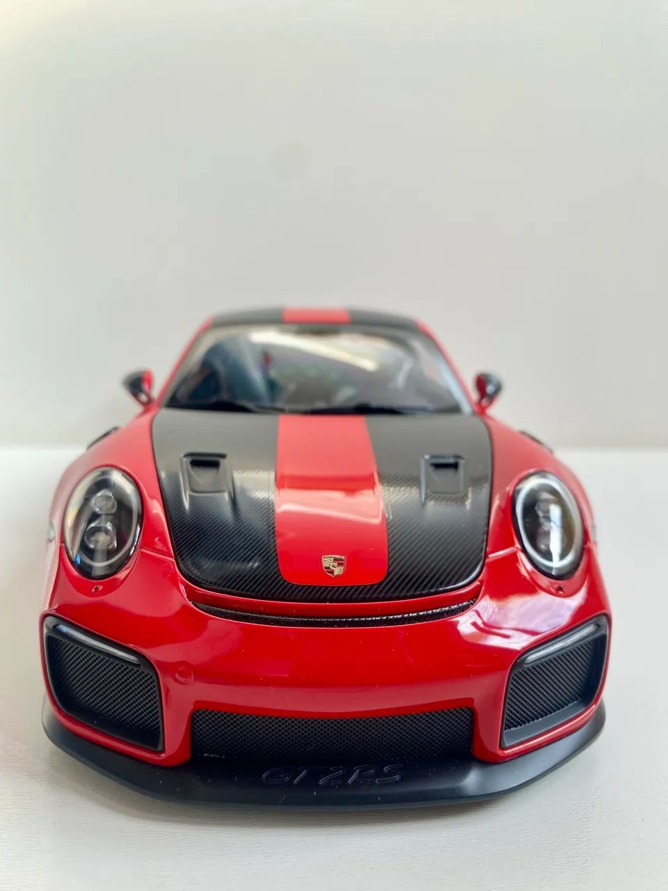 Porsche gt2 rs autoart 1/18 miniatura - Hobbies e coleções - Ibura