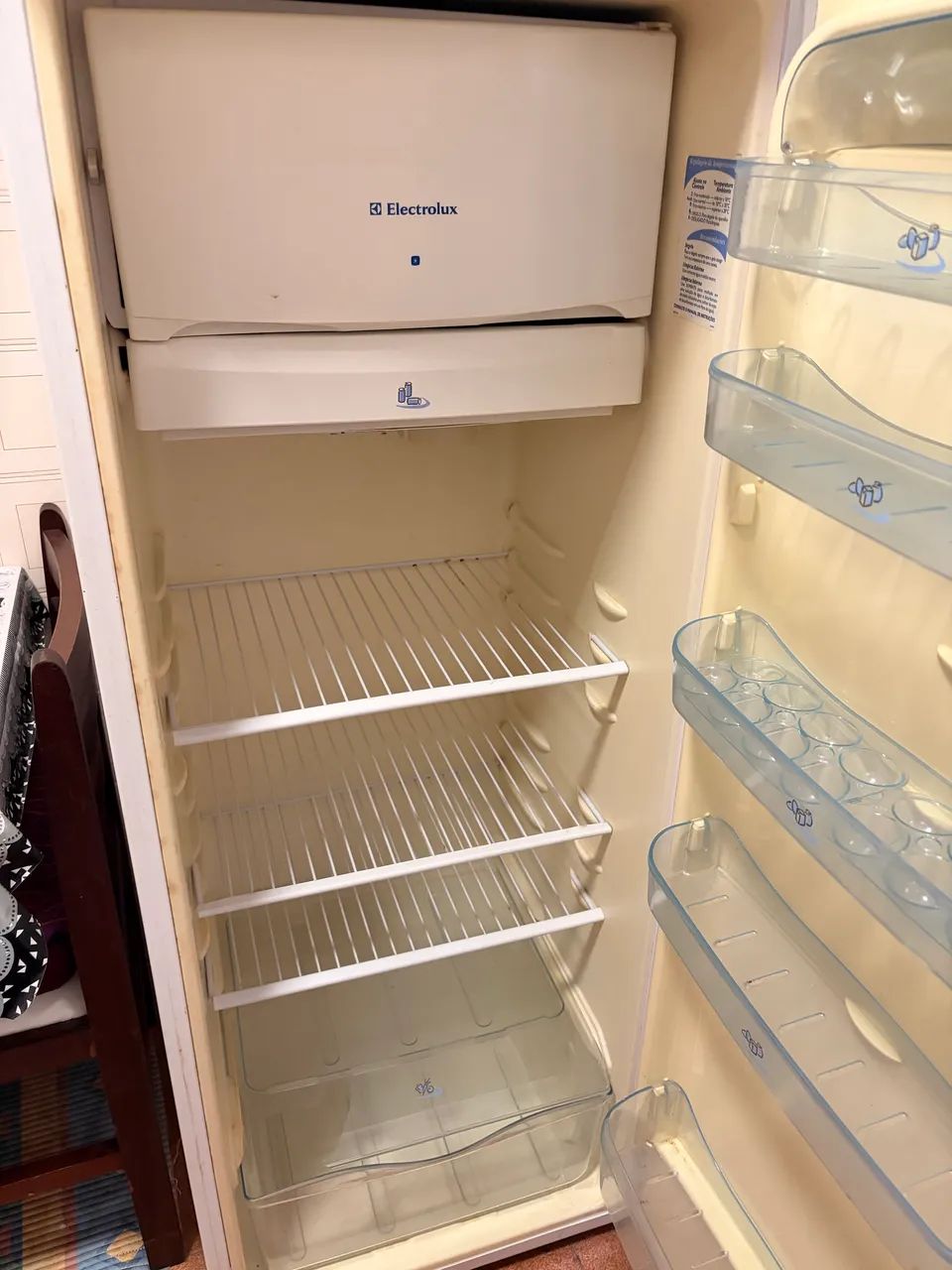 Electrolux Refrigerator 110V in Good Condition