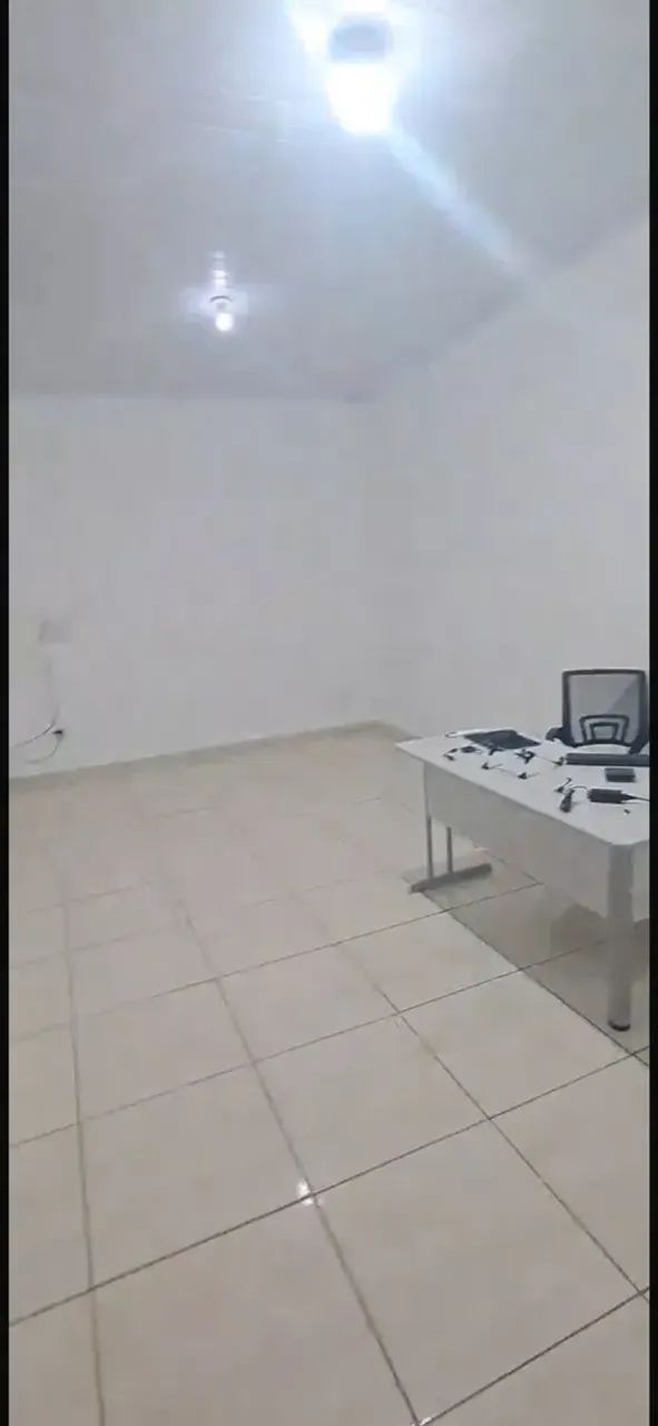 ALUGA-SE  GALPÃO COMERCIAL com 350m2 | PARQUE ALVORADA I - Foto 5