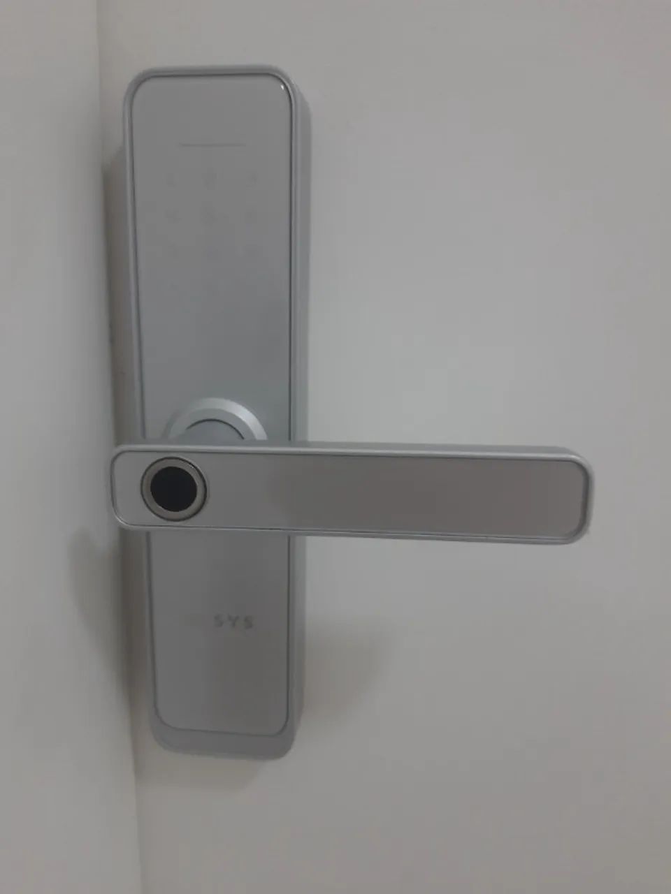 Fechadura digital Elysis cor clara