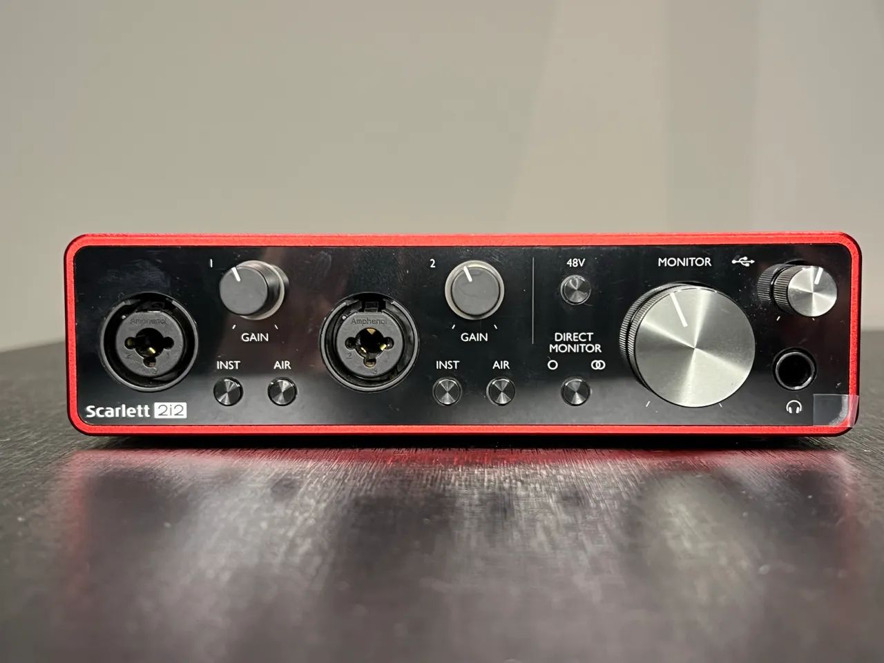 Focusrite Scarlett 2i2 (3ª geração) Interface de áudio - Foto 2