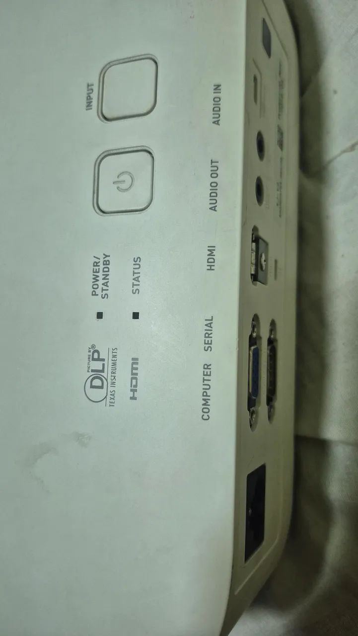 Projetor Casio DLP 3000 Lumens - Sem Lâmpada - Laser e LED - HDMI - Foto 4